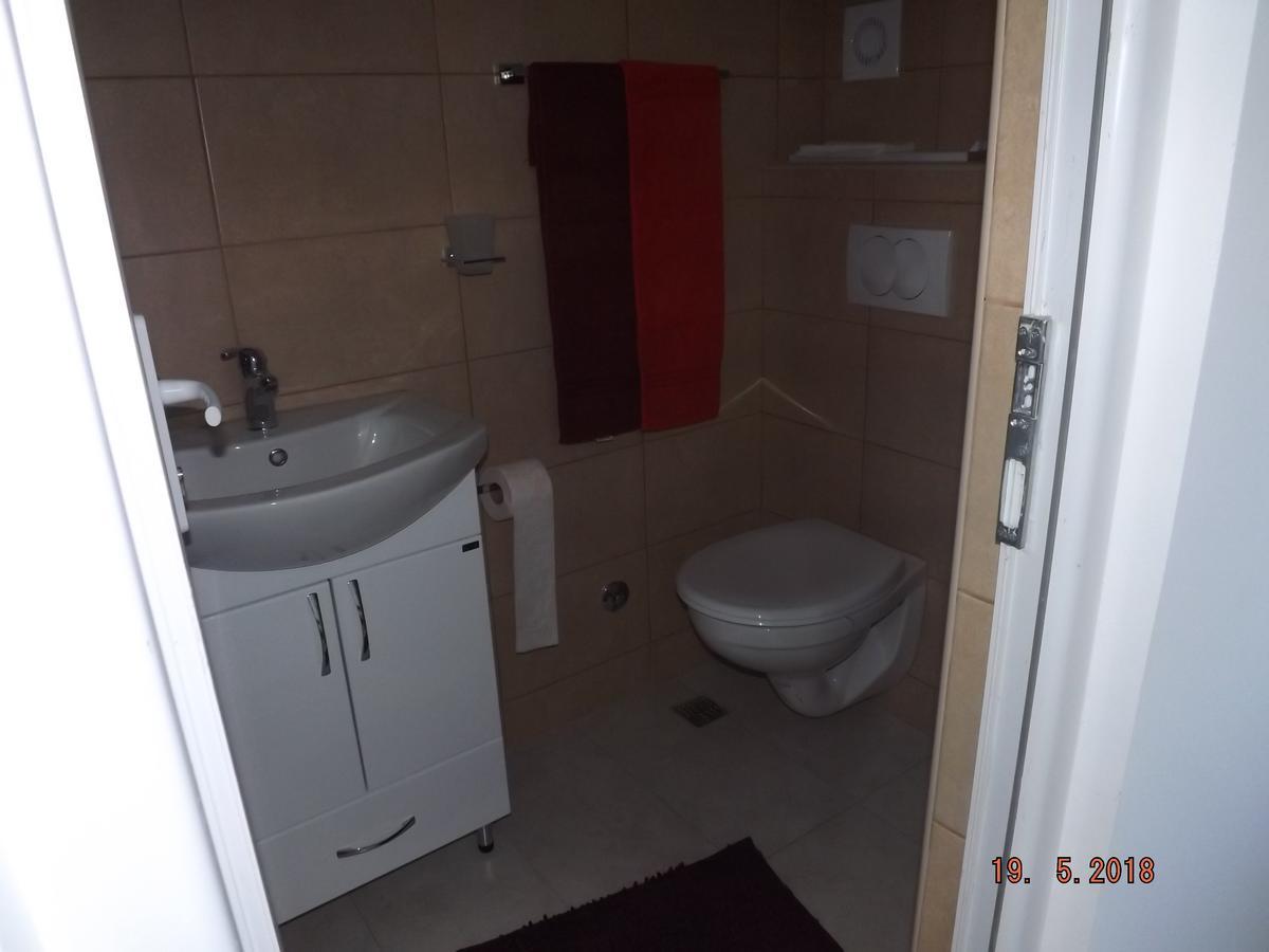 Raj Lägenhet Kotor Exteriör bild