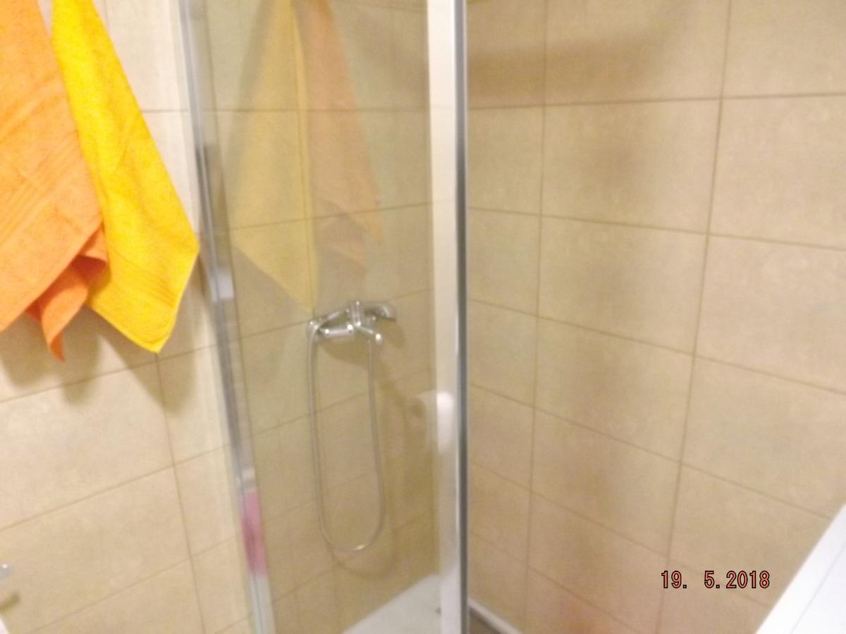 Raj Lägenhet Kotor Exteriör bild